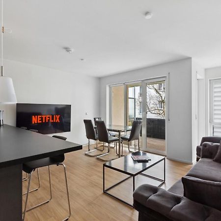 Eindrucksvolle Zwei-Zimmer-Wohnung Mit Balkon Und Grosser Kueche Leipzig Buitenkant foto