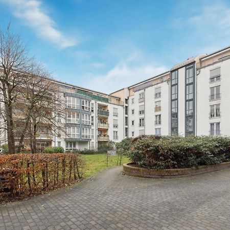 Eindrucksvolle Zwei-Zimmer-Wohnung Mit Balkon Und Grosser Kueche Leipzig Buitenkant foto