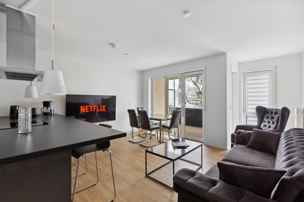 Eindrucksvolle Zwei-Zimmer-Wohnung Mit Balkon Und Grosser Kueche Leipzig Buitenkant foto