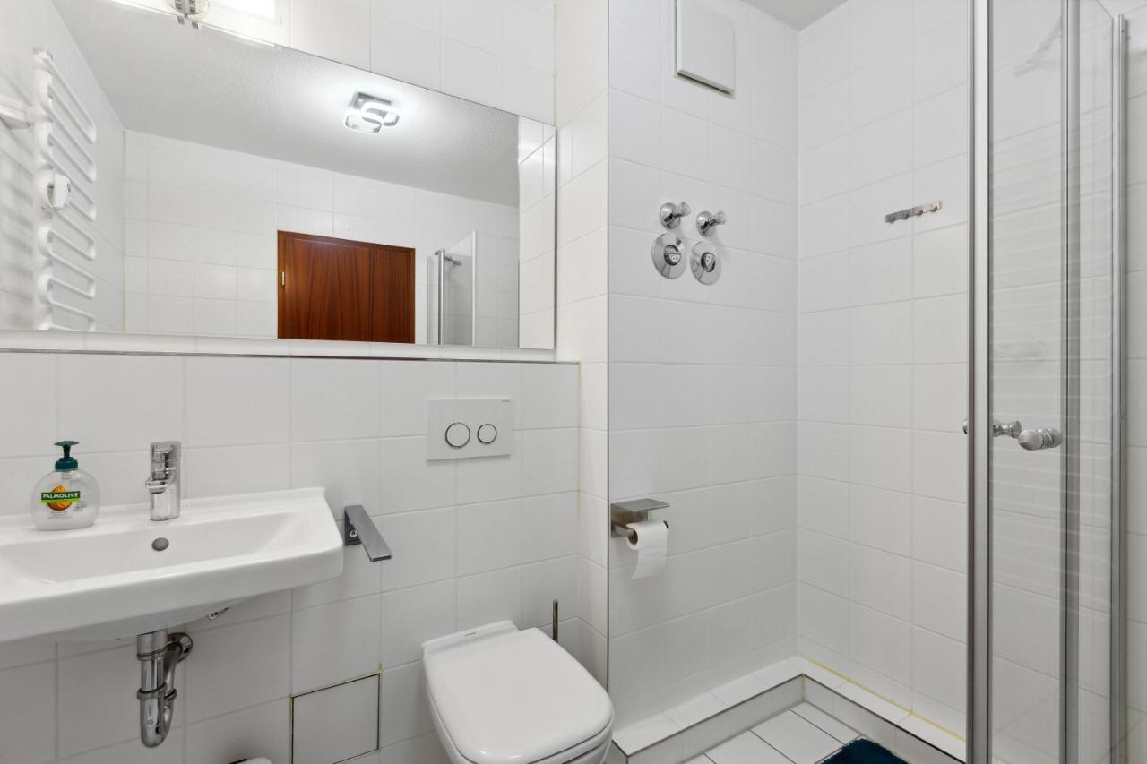 Eindrucksvolle Zwei-Zimmer-Wohnung Mit Balkon Und Grosser Kueche Leipzig Buitenkant foto
